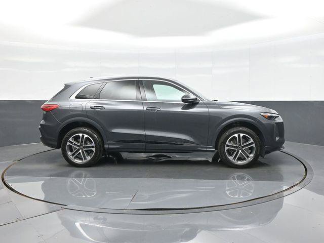 Used 2025 Audi Q5 Premium w/ Convenience Package AWD/4WD image 8