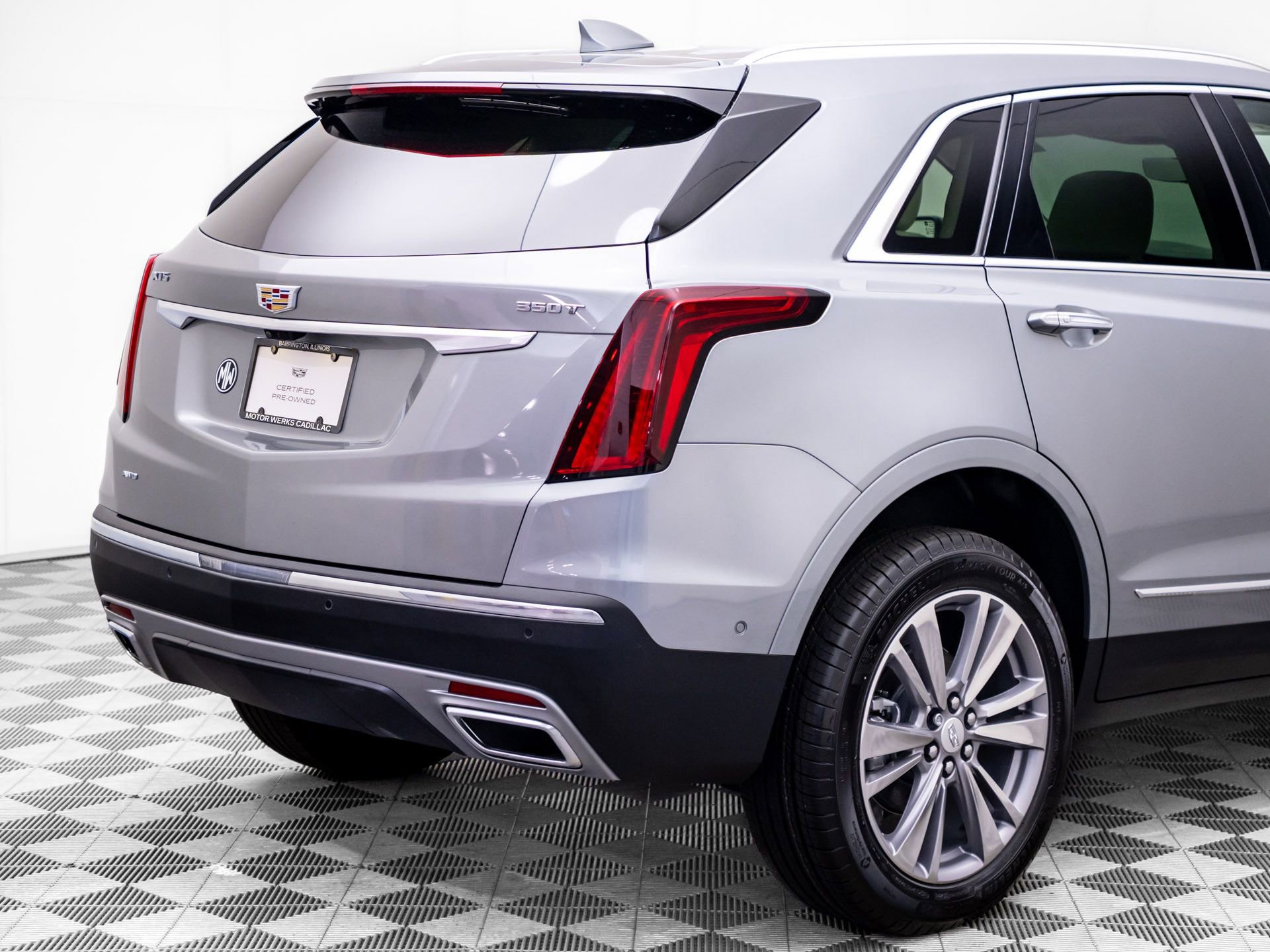 Certified 2026 Cadillac XT5 Premium Luxury w/ Driver Assist Package AWD/4WD image 42
