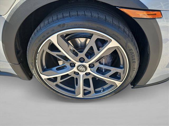 Used 2022 Porsche Taycan 4 Cross Turismo AWD/4WD image 24