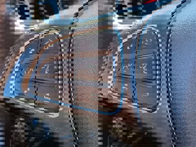 Used 2018 Mercedes-Benz GLC 300 4MATIC image 25