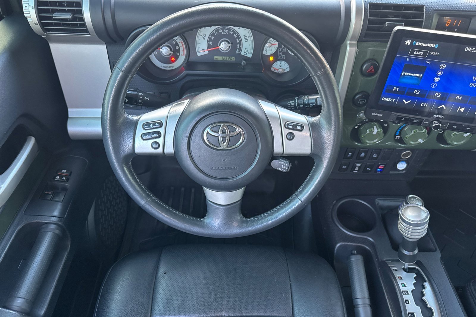 Used 2014 Toyota FJ Cruiser 4WD image 14