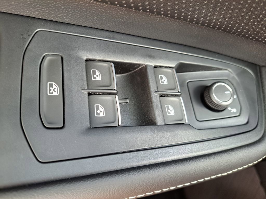 New 2026 Volkswagen Atlas SE image 15