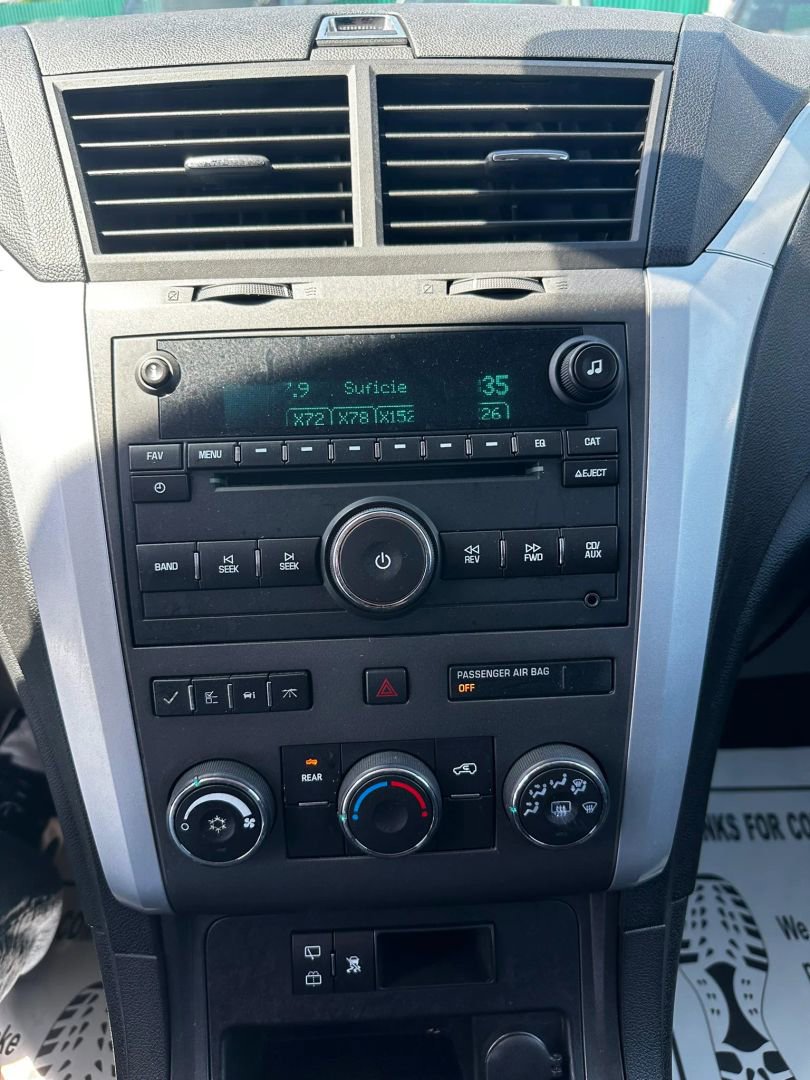 Used 2011 Chevrolet Traverse LT w/ Personal Connectivity Package FWD image 28