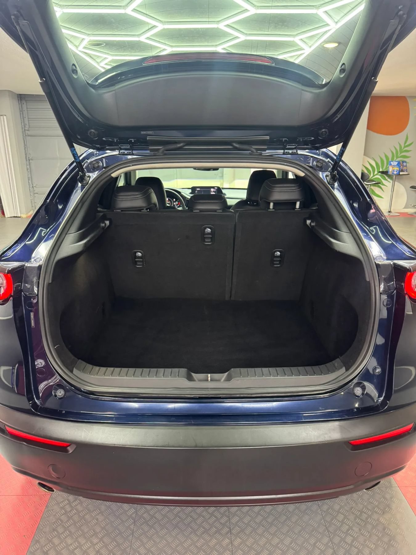Used 2020 MAZDA CX-30 FWD w/ Select Package image 23