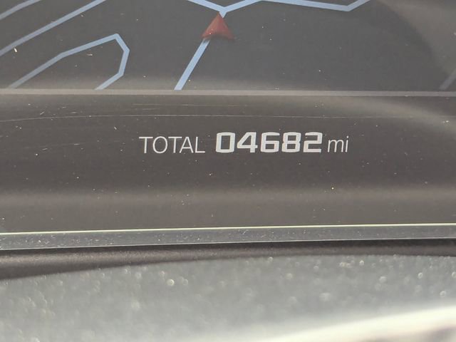 Used 2025 BMW M4 Coupe image 15