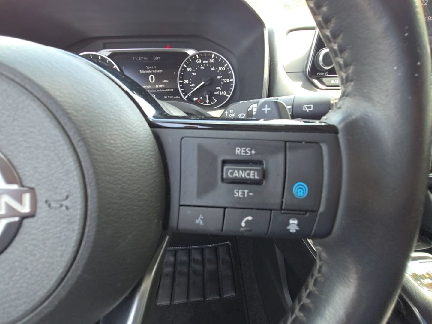 Used 2022 Nissan Rogue SL FWD image 14