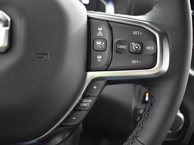 New 2026 RAM 1500 4x4 Crew Cab image 17