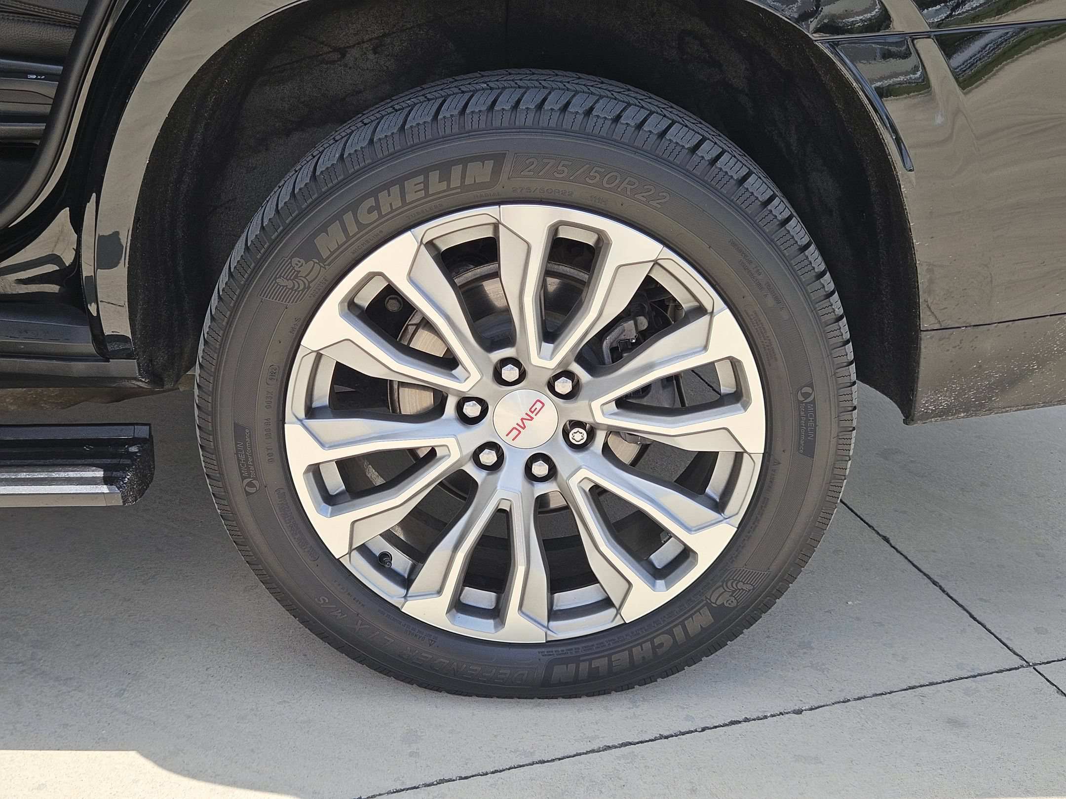 Certified 2022 GMC Yukon Denali AWD/4WD image 32