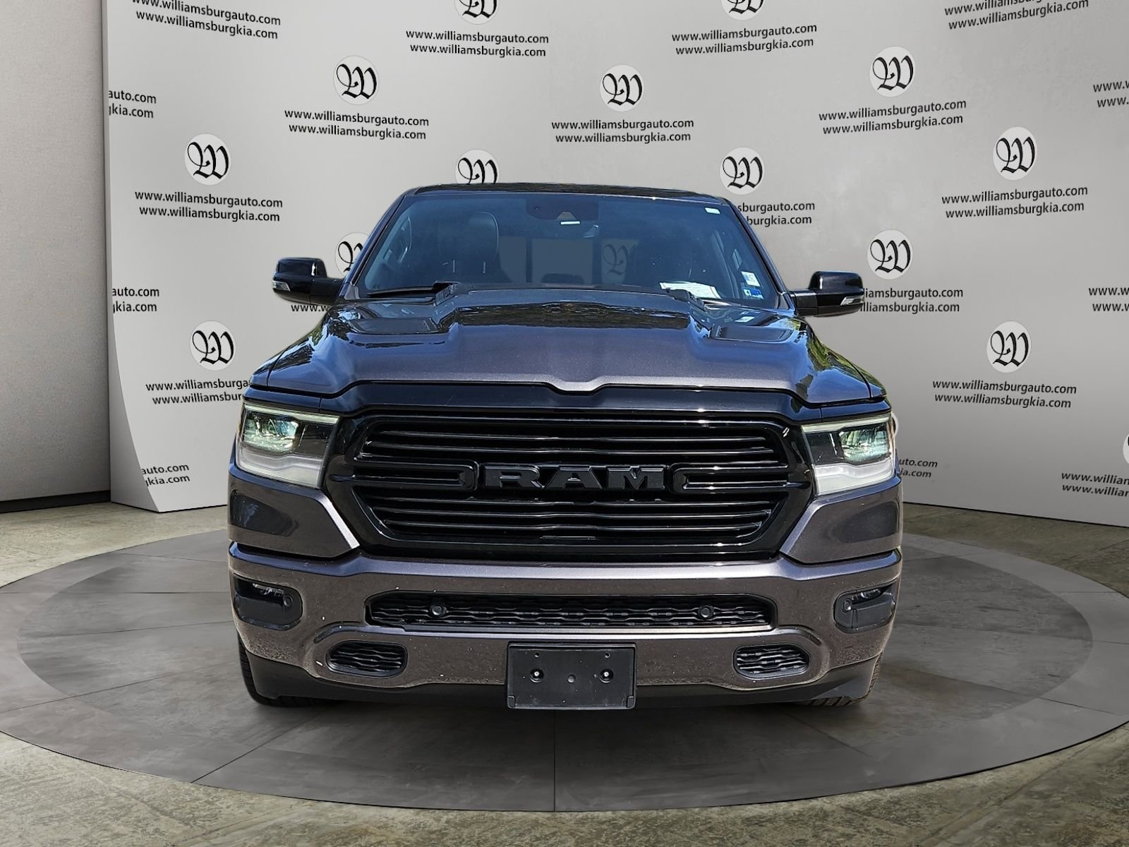 Used 2023 RAM 1500 Laramie AWD/4WD image 8