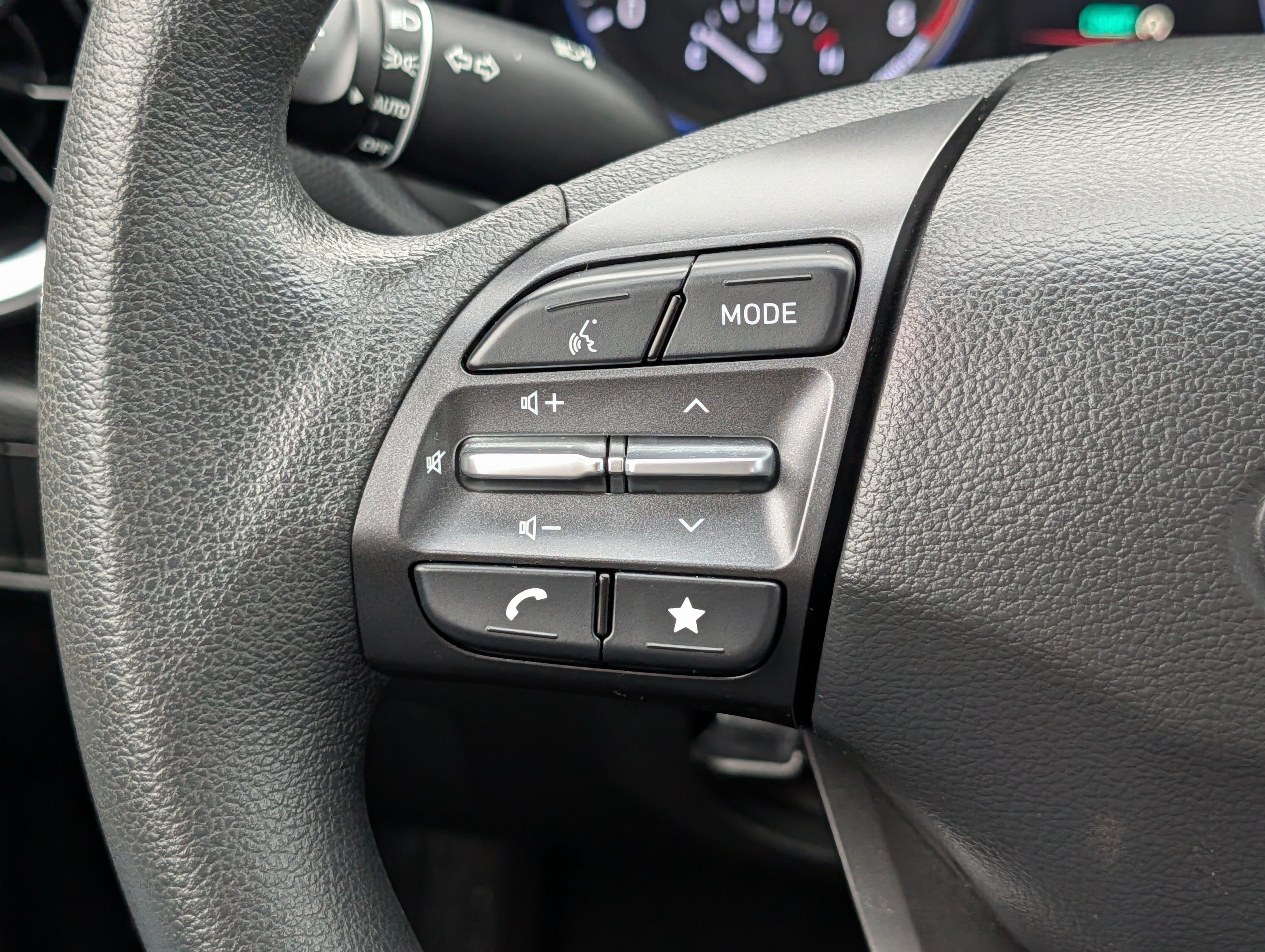 Used 2022 Hyundai Kona SE AWD/4WD image 30