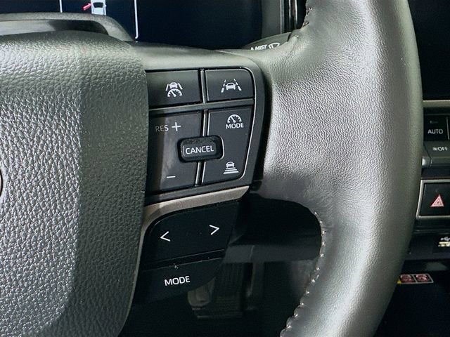 Used 2025 Toyota Camry XLE w/ Premium Plus Package image 11