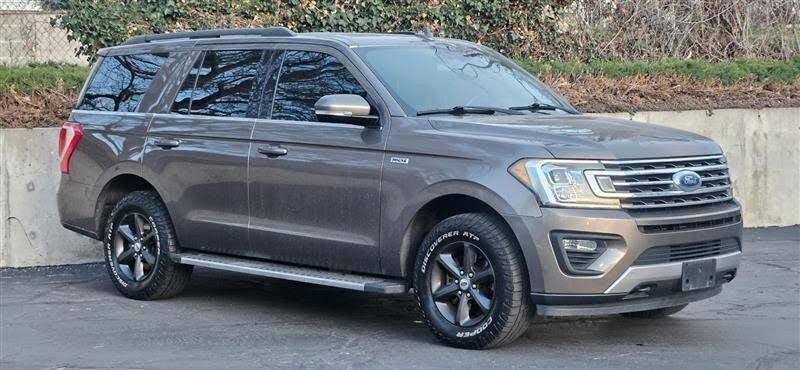Used 2018 Ford Expedition XLT w/ Equipment Group 202A image 7