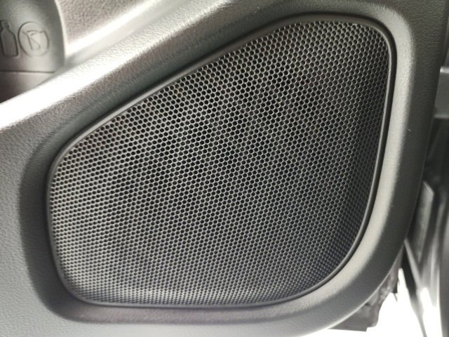 Used 2024 Nissan Frontier SV image 33