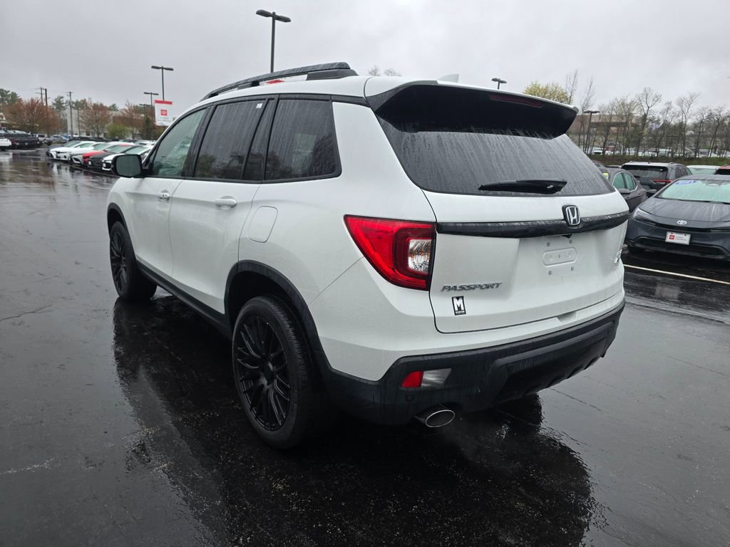 Used 2021 Honda Passport Elite image 2