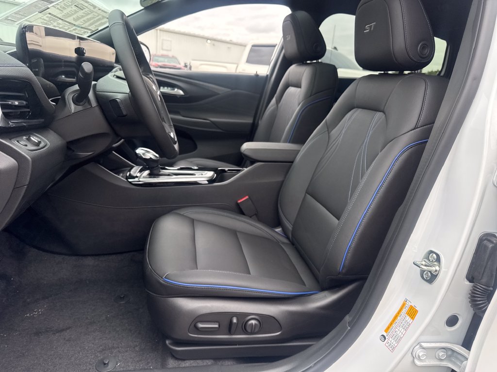 New 2026 Buick Envista Sport Touring w/ Convenience I Package FWD image 15
