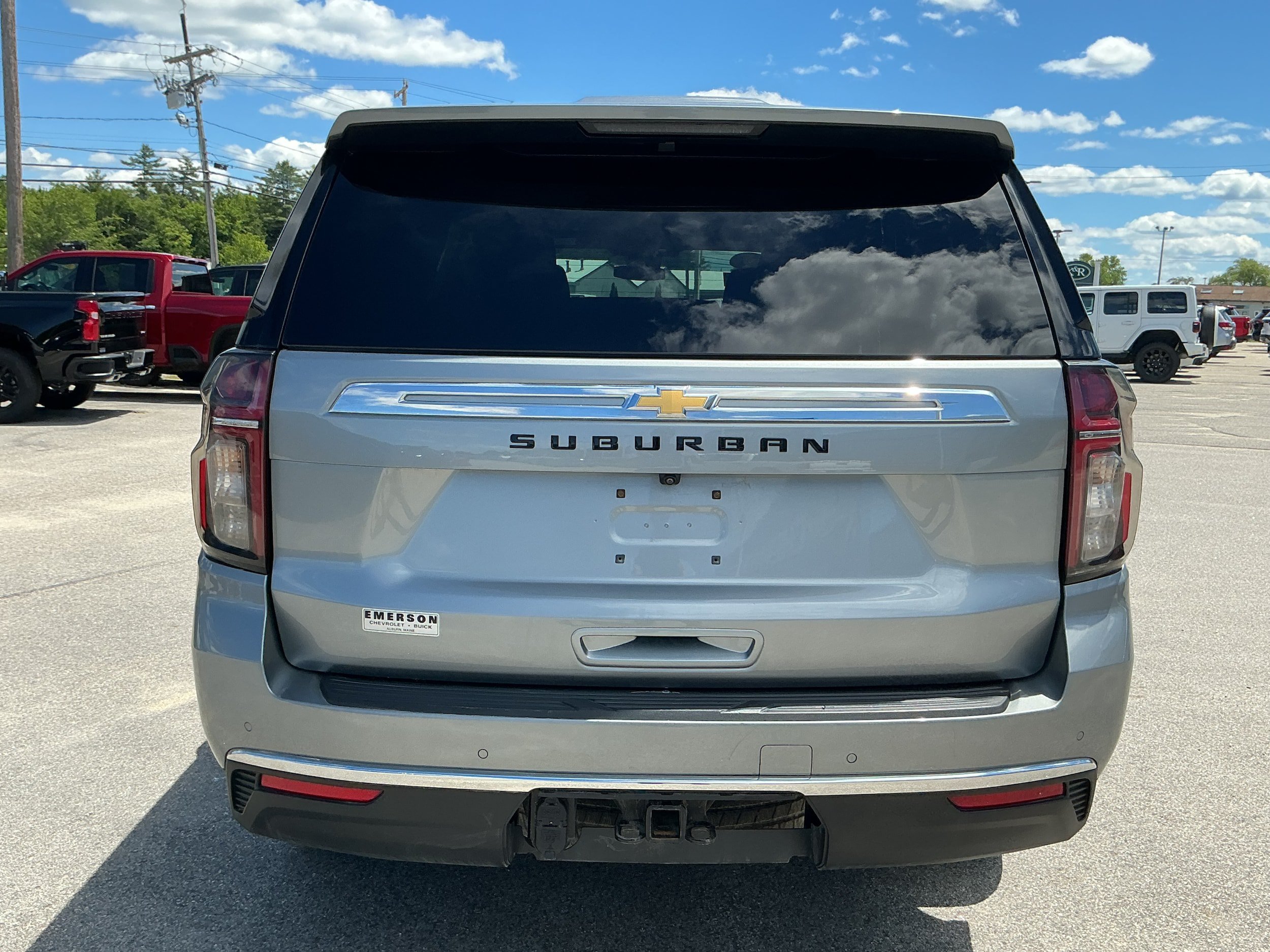 Certified 2024 Chevrolet Suburban LS w/ Driver Alert Package AWD/4WD image 4