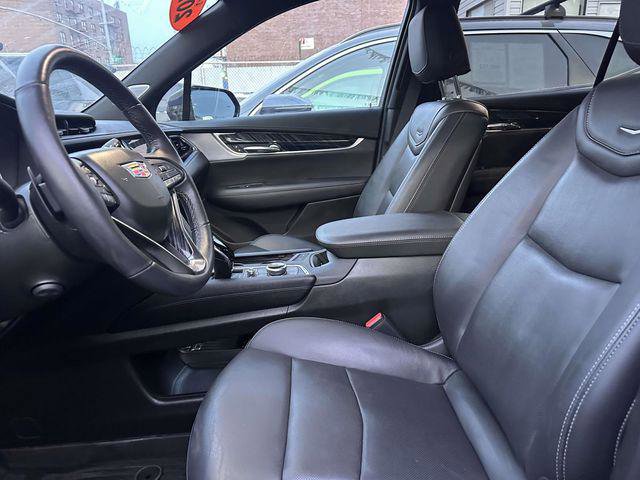 Used 2024 Cadillac XT6 Premium Luxury w/ LPO, Floor Liner Package image 13