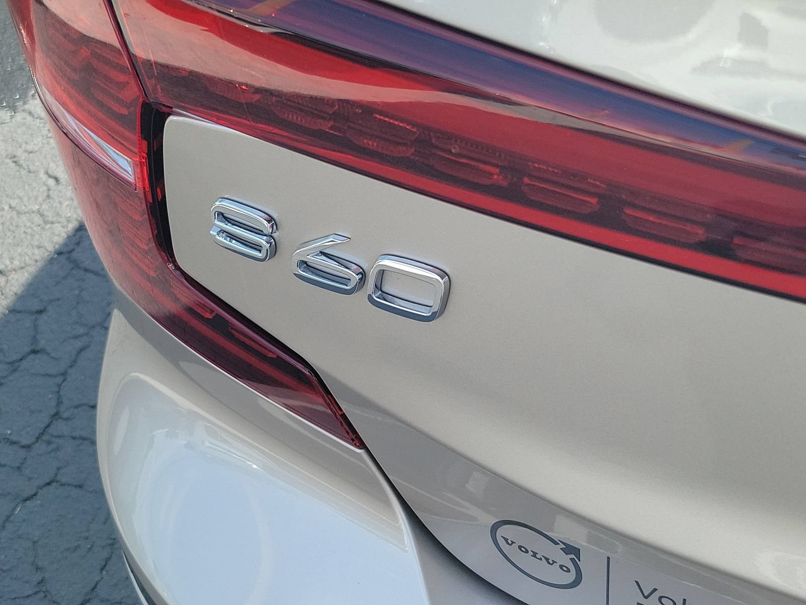 Used 2024 Volvo S60 B5 Core FWD image 10