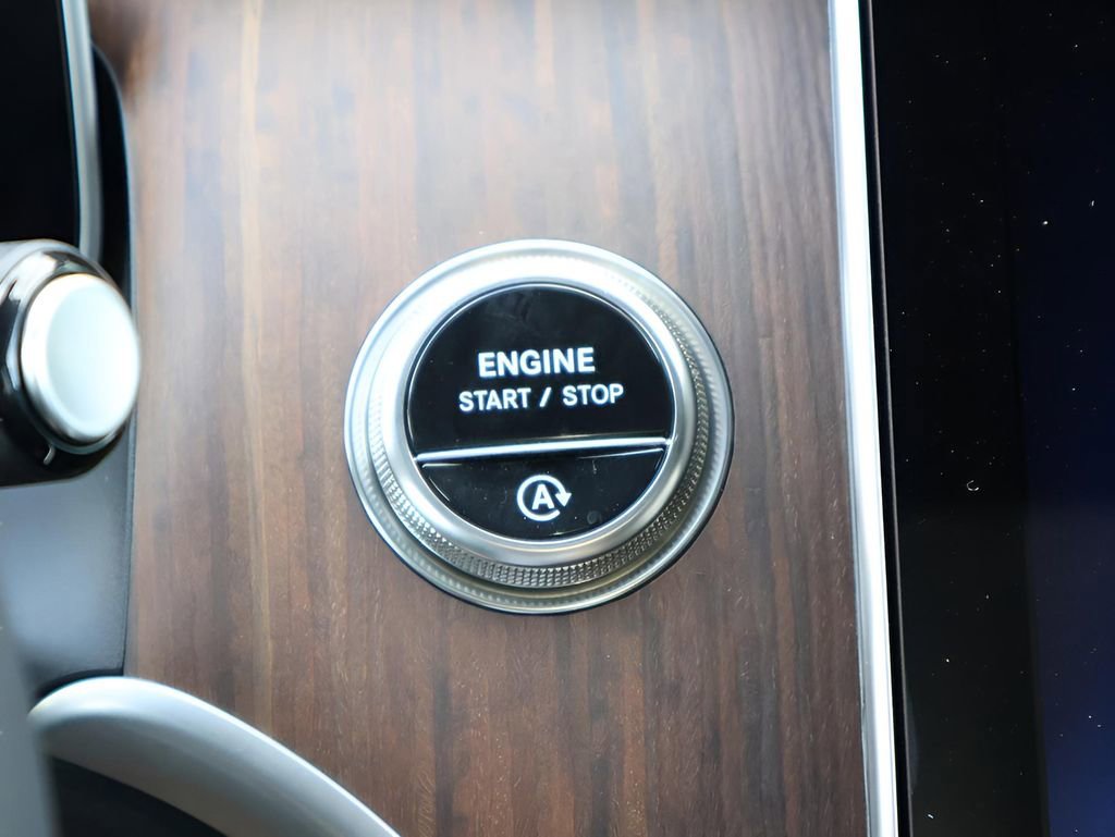 Certified 2025 Mercedes-Benz GLC 300 4MATIC image 27