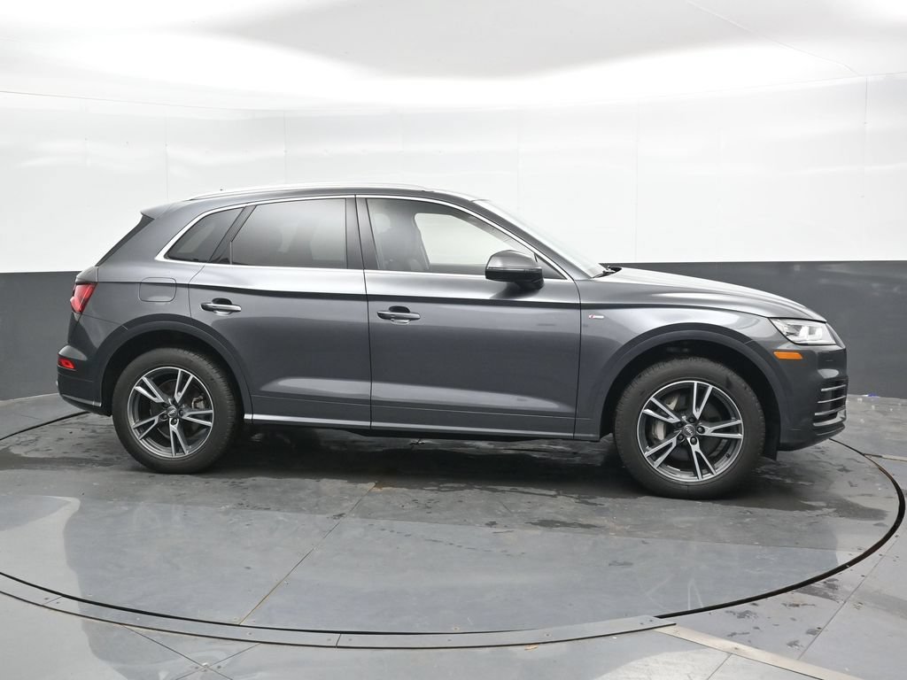 Used 2020 Audi Q5 e Premium Plus w/ Premium Plus Package AWD/4WD image 5
