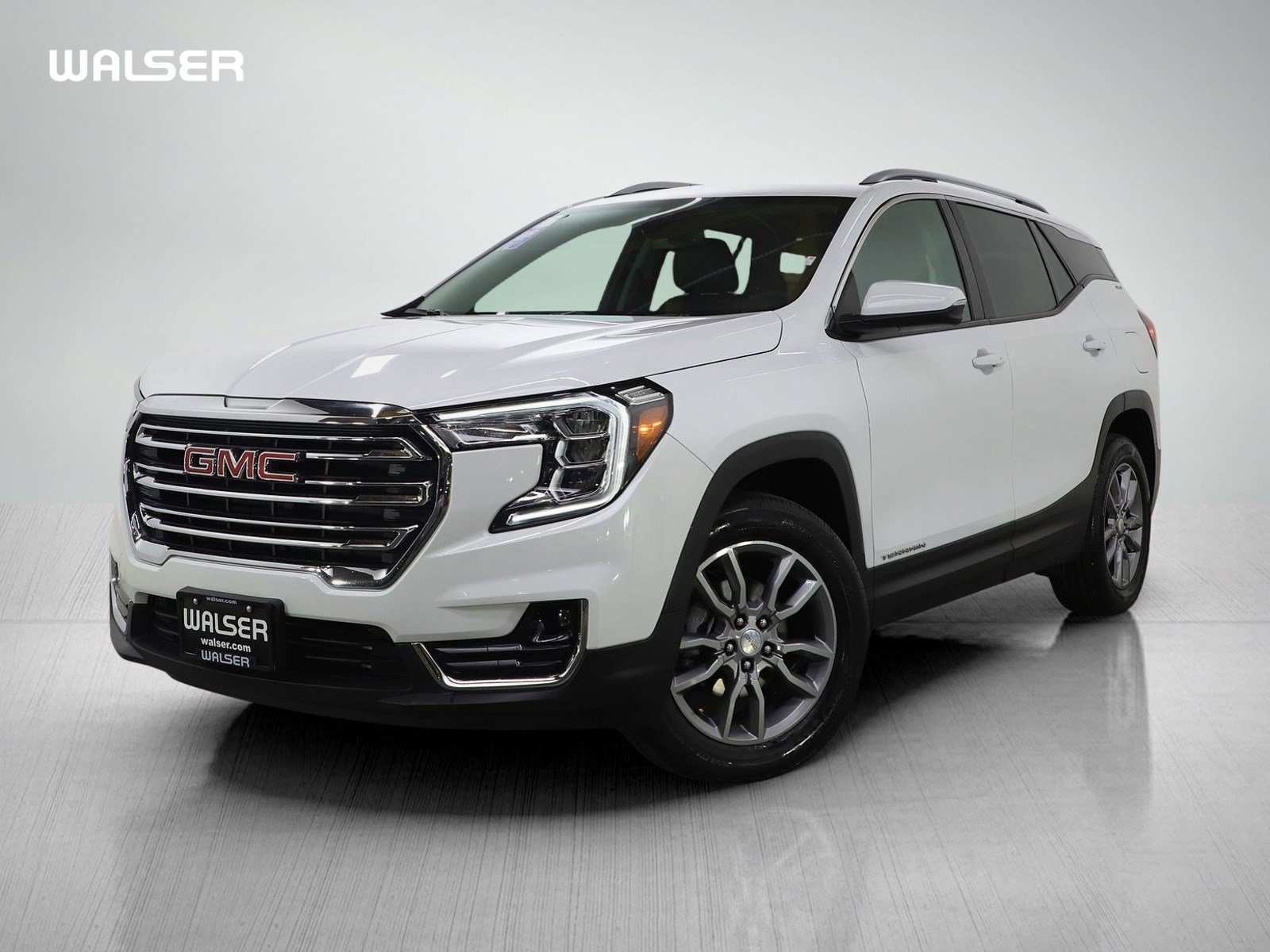 Used 2024 GMC Terrain SLT
