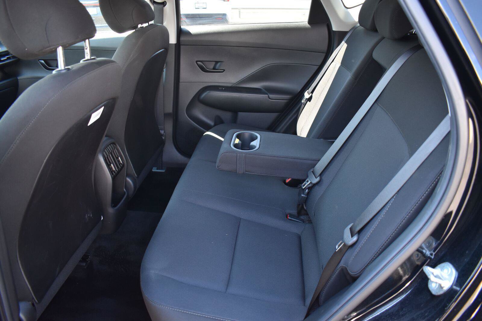 Used 2025 Hyundai Kona SEL AWD/4WD image 17
