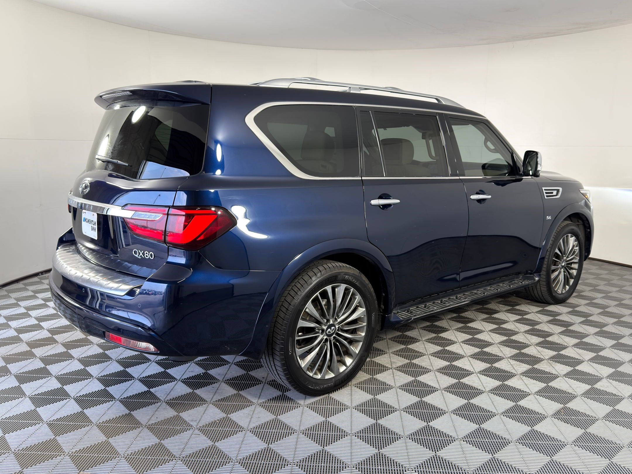 Used 2020 INFINITI QX80 Luxe w/ Sensory Package image 9