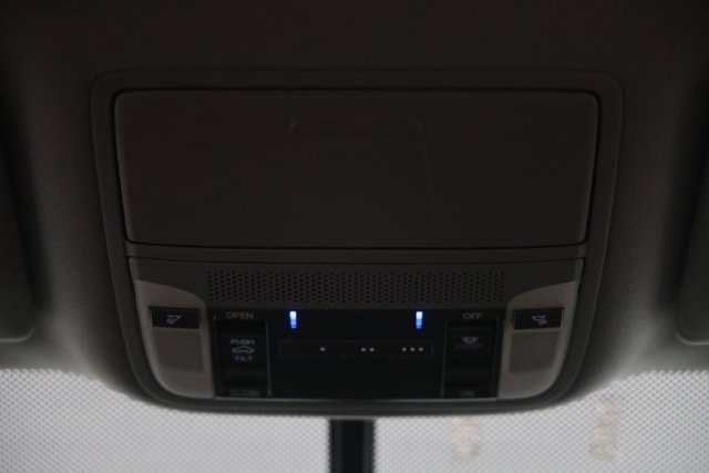 Used 2016 Acura TLX FWD image 39