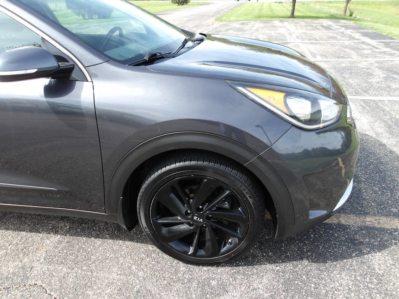 Used 2018 Kia Niro EX w/ EX Touring Graphite Edition FWD image 35