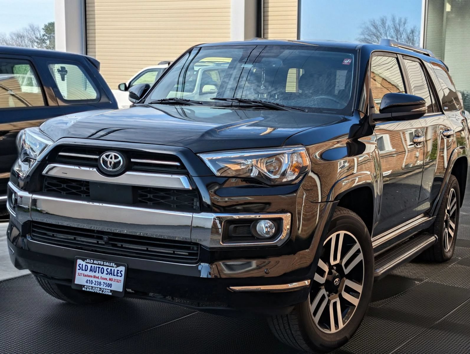 Used 2022 Toyota 4Runner Limited AWD/4WD image 22