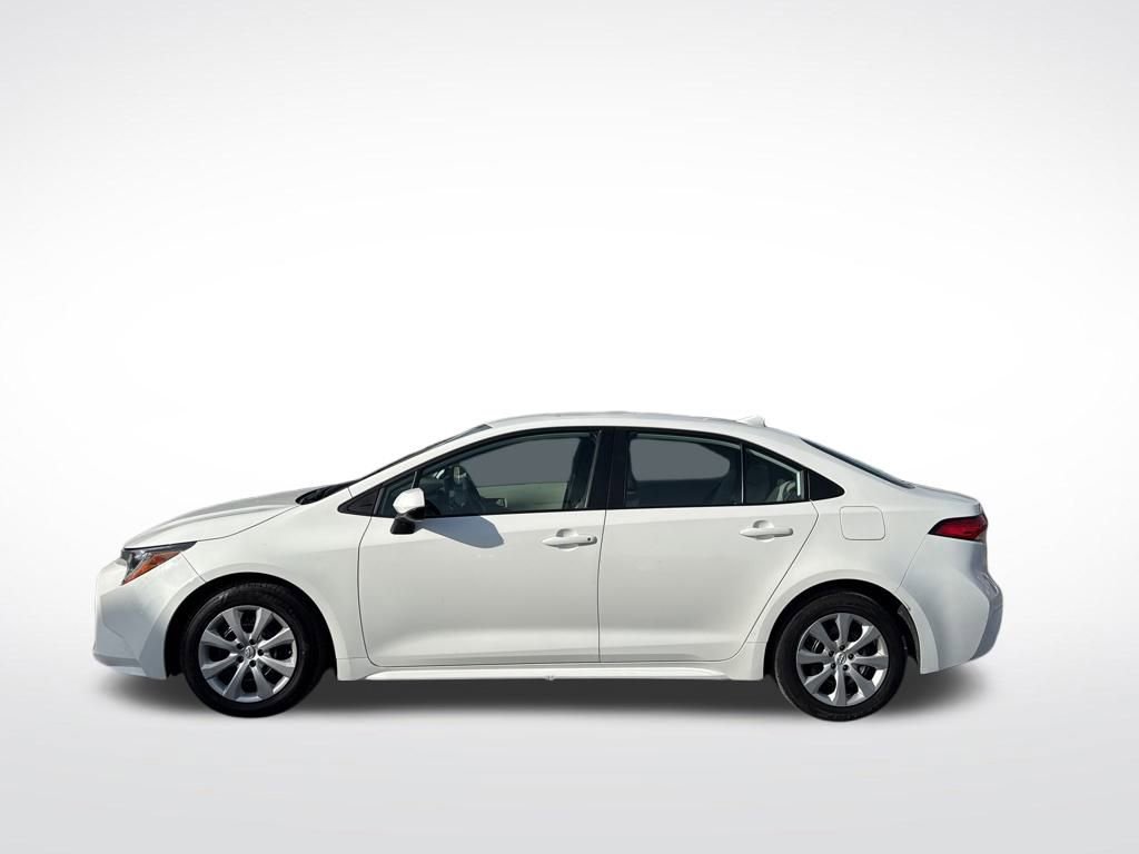Certified 2024 Toyota Corolla LE image 2