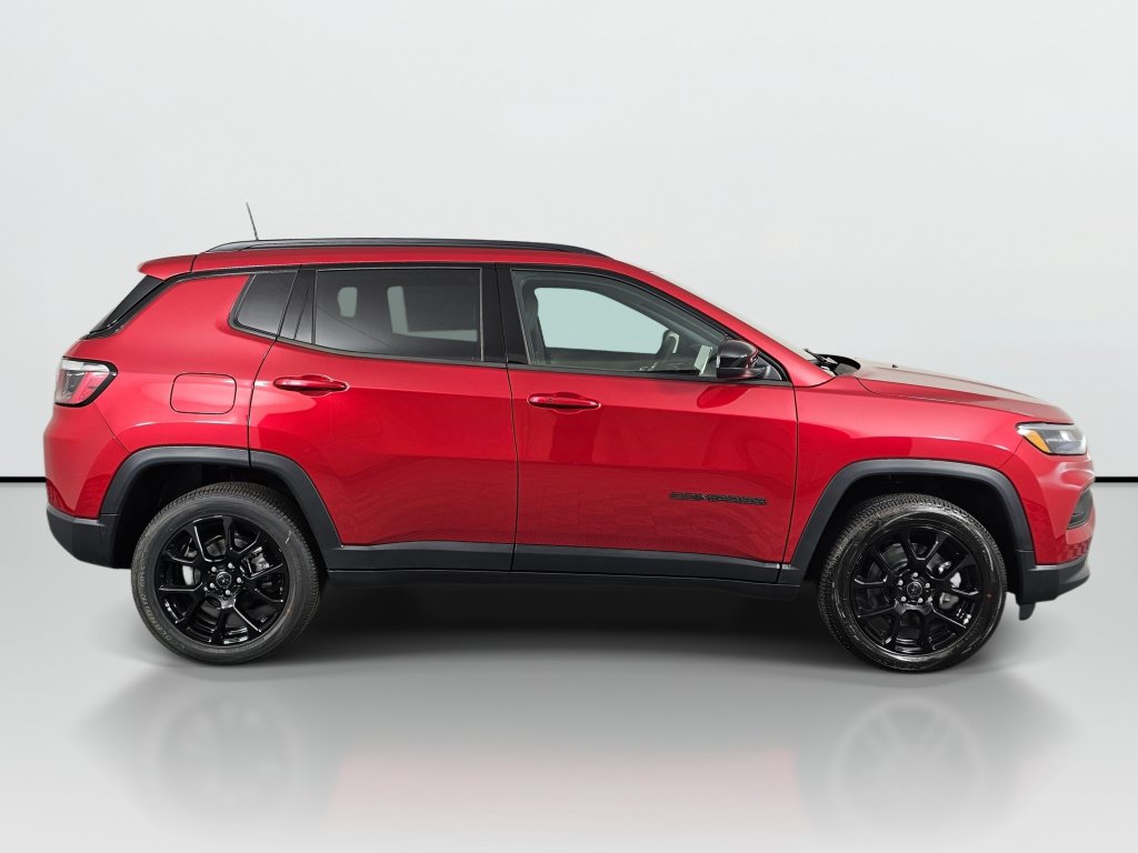 New 2026 Jeep Compass Latitude AWD/4WD image 3
