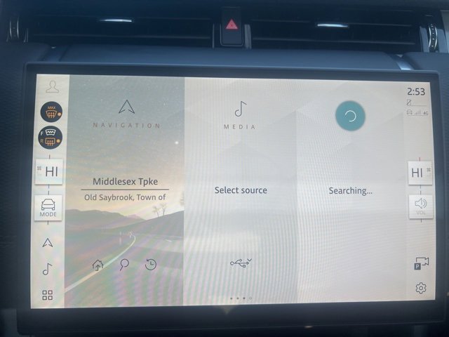 Used 2025 Land Rover Discovery Sport Dynamic SE image 15