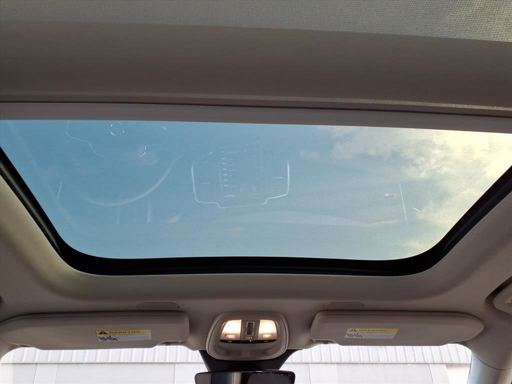 Used 2025 Volvo XC90 T8 Plus w/ Protection Package Premier image 15