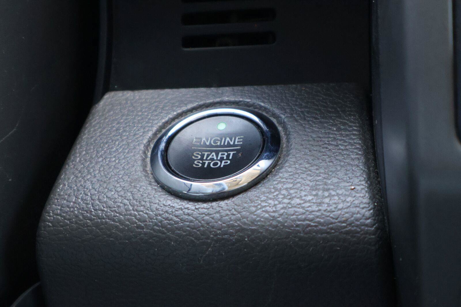 Used 2019 Ford Expedition XLT w/ Equipment Group 202A RWD image 35