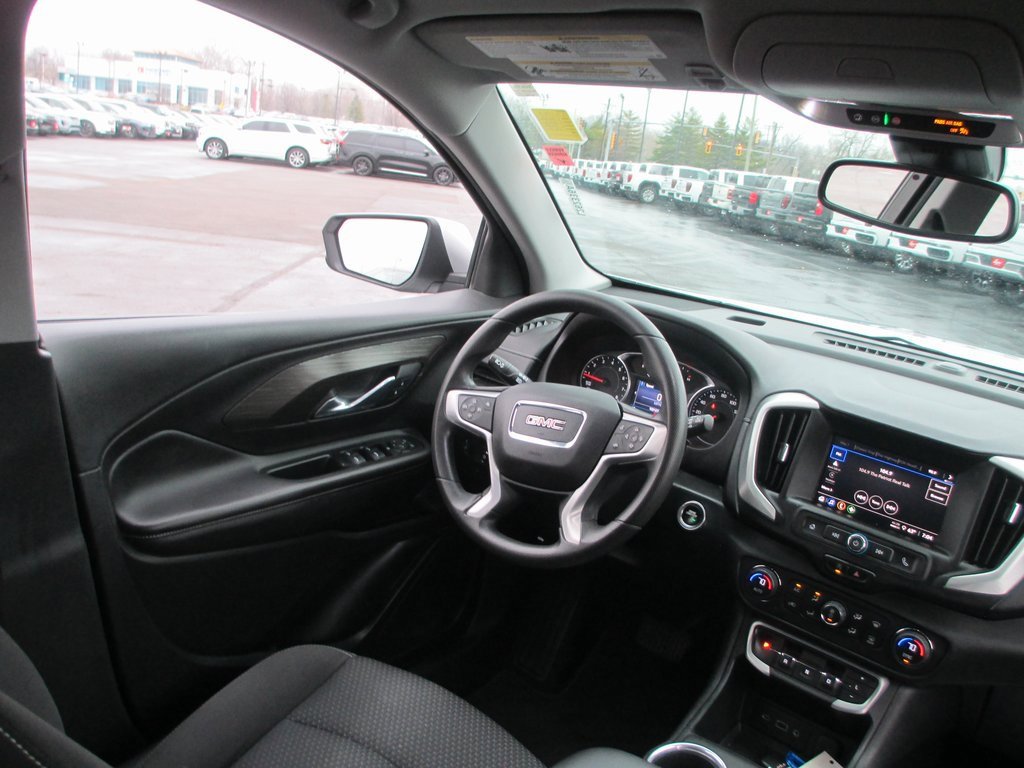 Used 2022 GMC Terrain SLE w/ Driver Convenience Package image 18