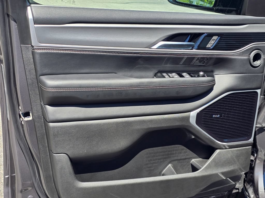 New 2026 Jeep Grand Wagoneer Limited AWD/4WD image 35