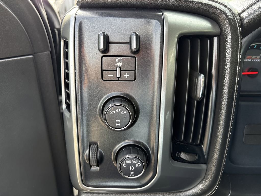 Used 2017 Chevrolet Silverado 2500 LTZ w/ Duramax Plus Package image 12