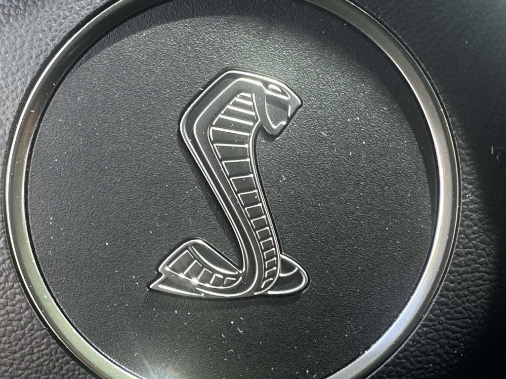 Used 2021 Ford Mustang Shelby GT500 w/ Technology Package RWD image 32
