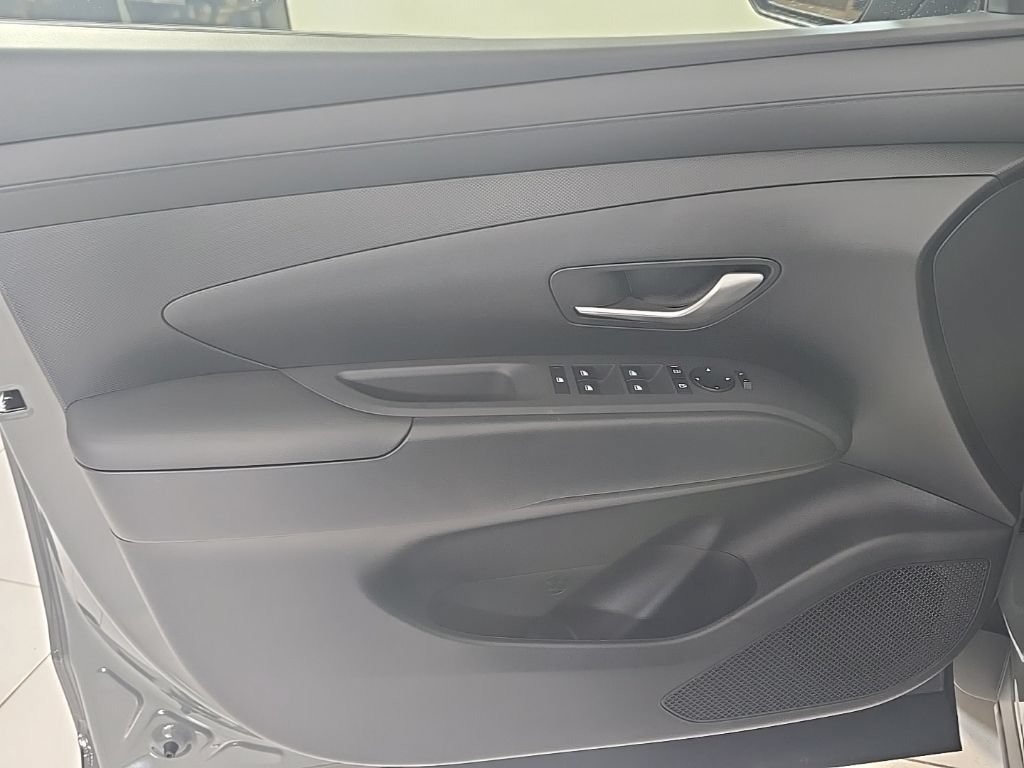 New 2027 Hyundai Santa Cruz SE FWD image 11