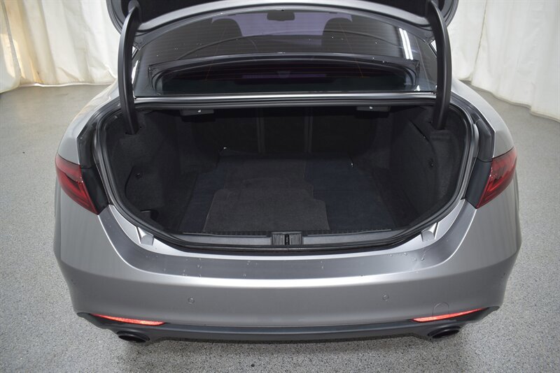 Used 2019 Alfa Romeo Giulia Ti image 31