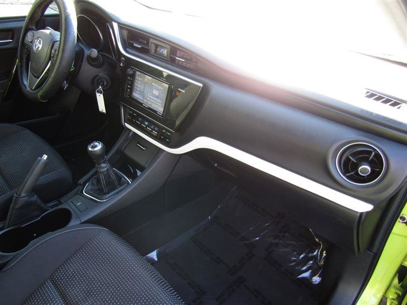 Used 2016 Scion iM image 32