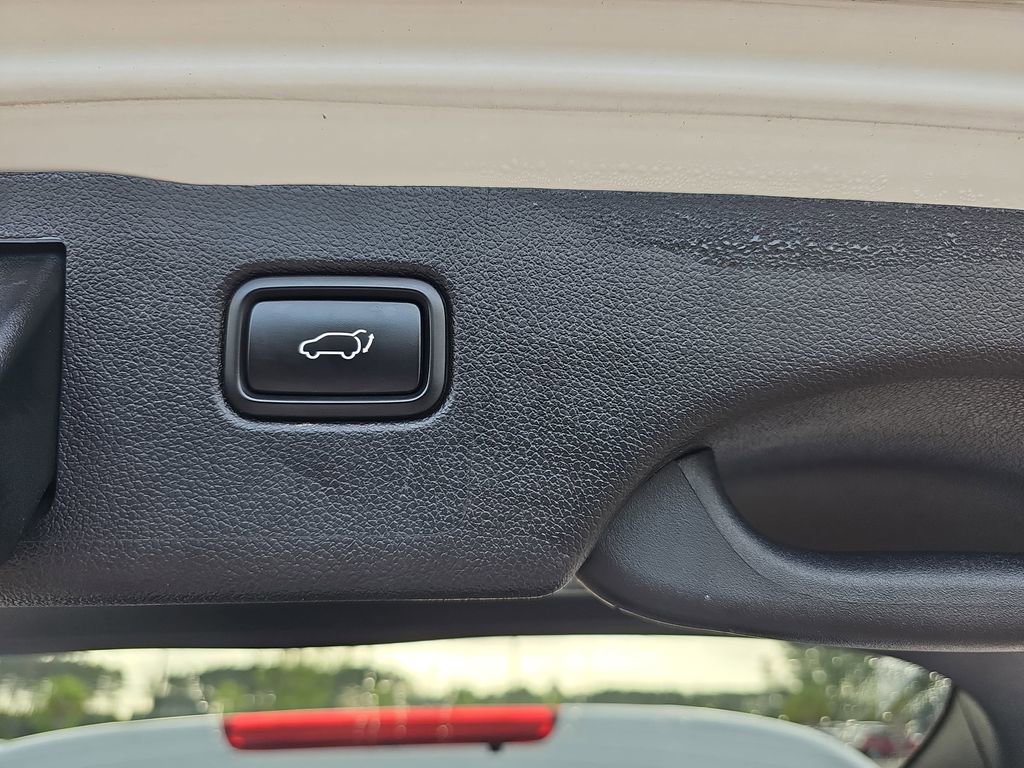 Used 2019 Kia Sorento EX w/ EX Touring Package image 17