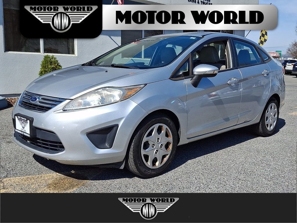 Used 2013 Ford Fiesta SE