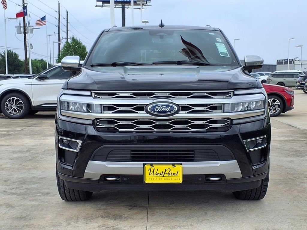 Used 2024 Ford Expedition Platinum AWD/4WD image 3
