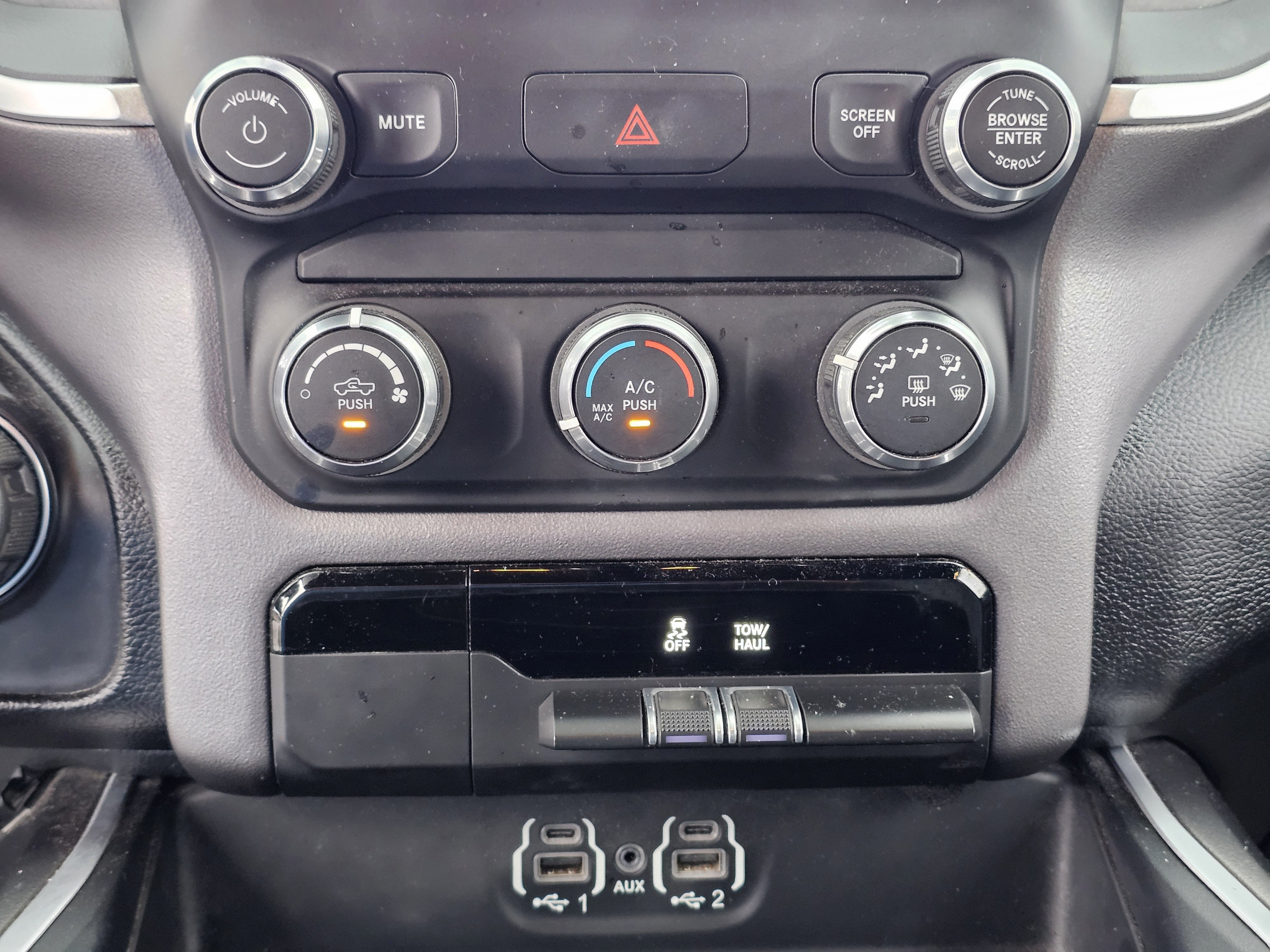 Used 2022 RAM 1500 Big Horn RWD image 29