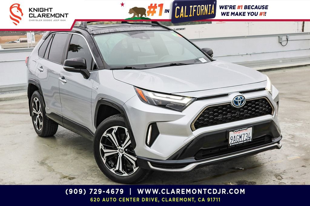 Used 2022 Toyota RAV4 XSE w/ Weather Package AWD/4WD image 1
