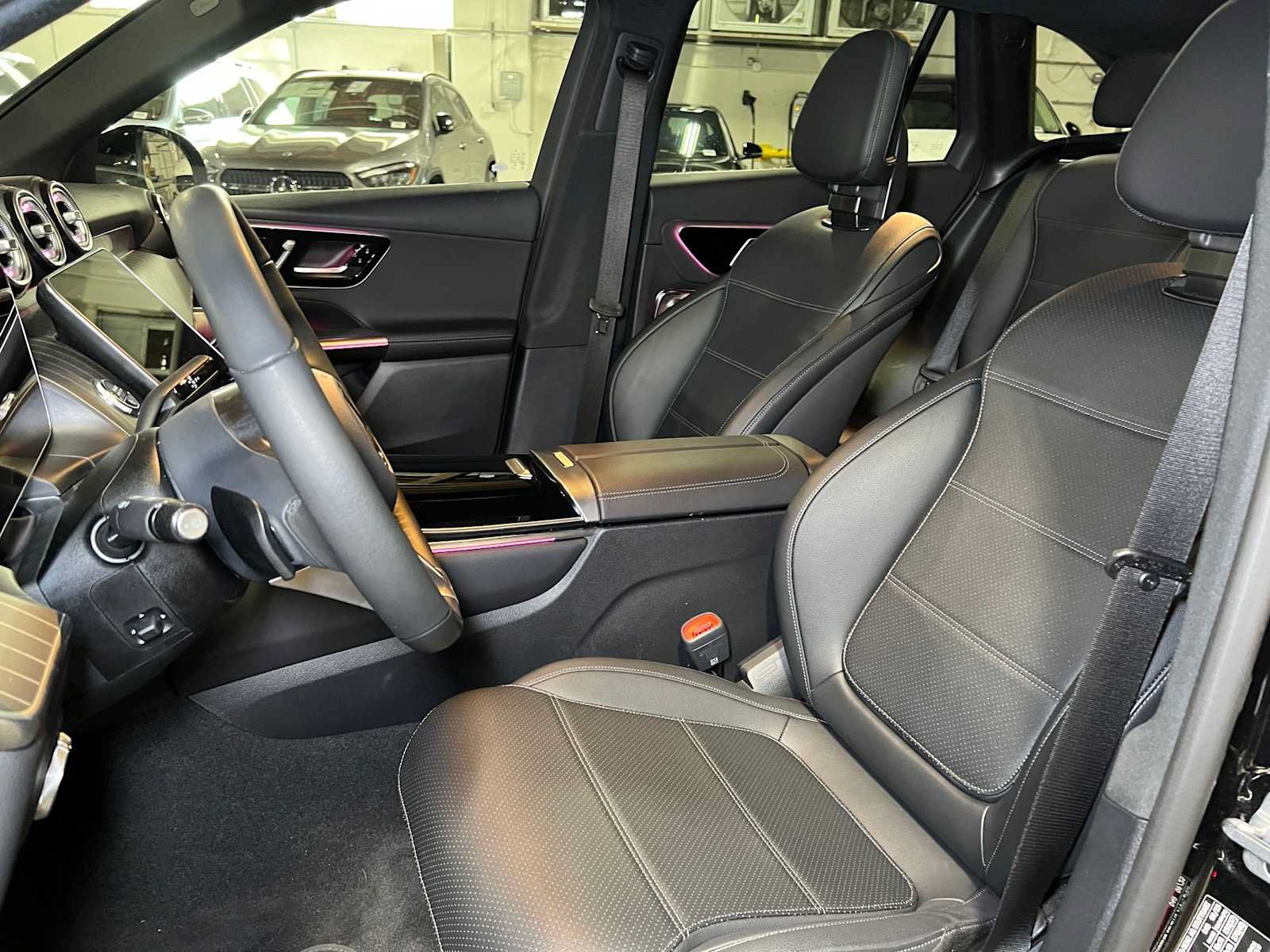 Used 2026 Mercedes-Benz GLC 300 4MATIC image 26