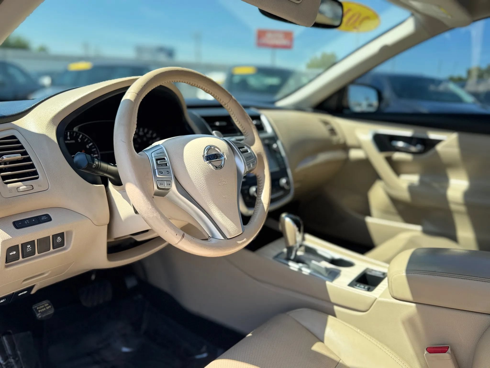 Used 2016 Nissan Altima 3.5 SL FWD image 11