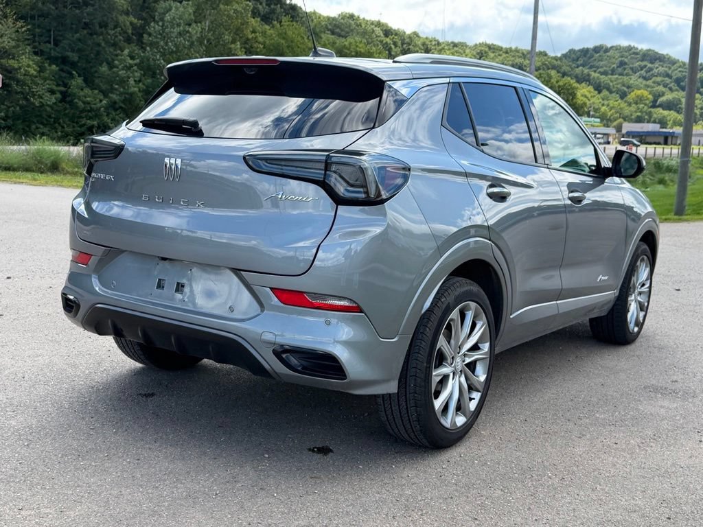 Used 2024 Buick Encore GX Avenir w/ Avenir Technology Package AWD/4WD image 5